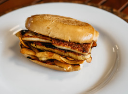 En el Amazonas, hasta un sándwich cuenta una historia.