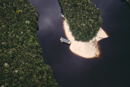Conheça o Rio Negro, um dos principais rios do mundo.