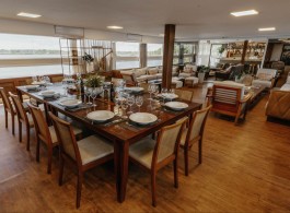 Inside the Untamed Amazon: comfort that moves with the river