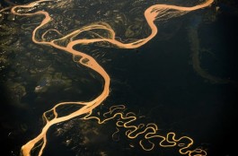 O Rio Amazonas visto de cima é ainda mais impressionante
