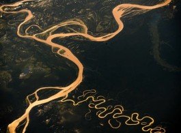 O Rio Amazonas visto de cima é ainda mais impressionante