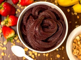 Conheça os benefícios do açaí: eleita uma das melhores frutas do mundo